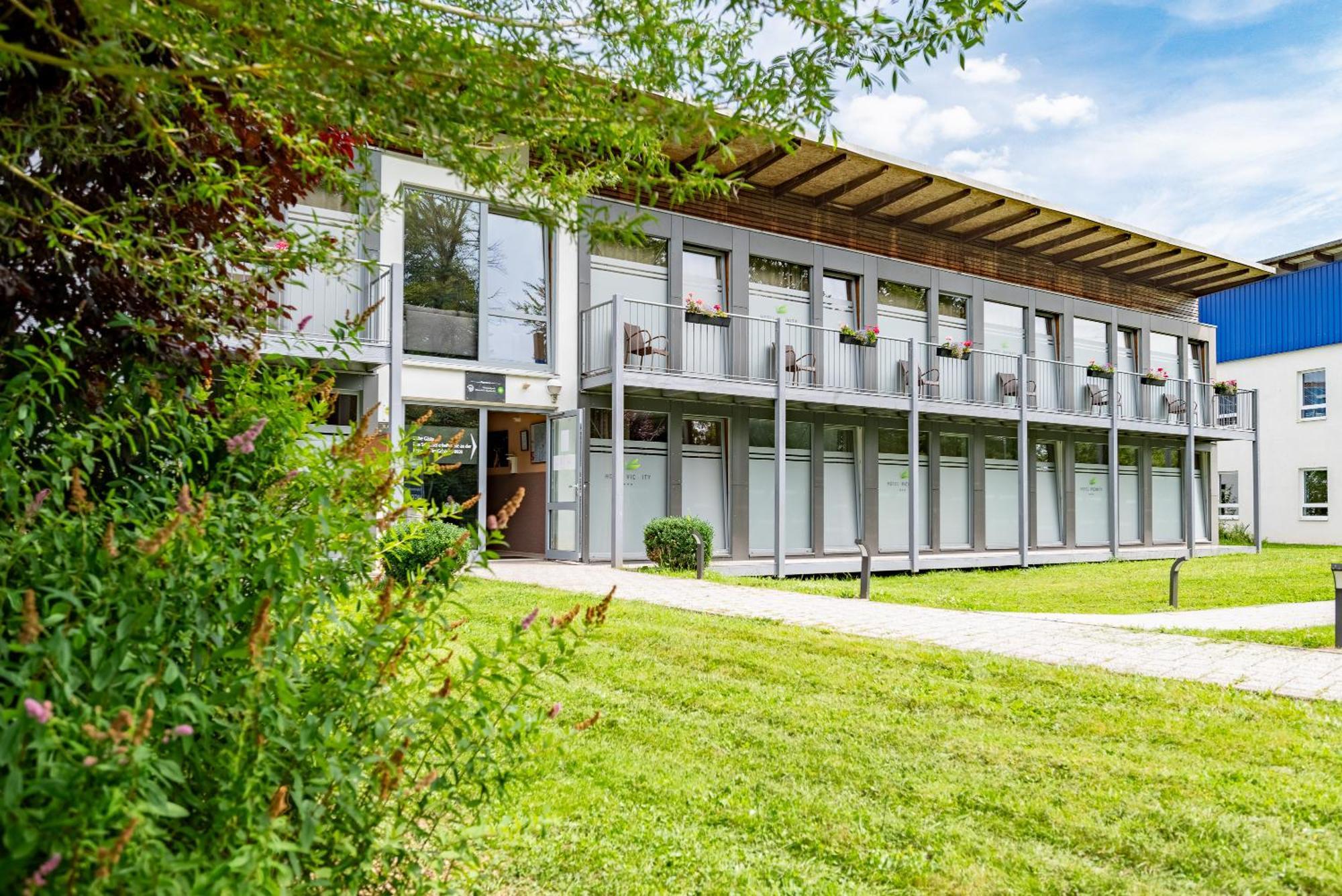 Hotel Vicinity Neubruecke Exterior photo